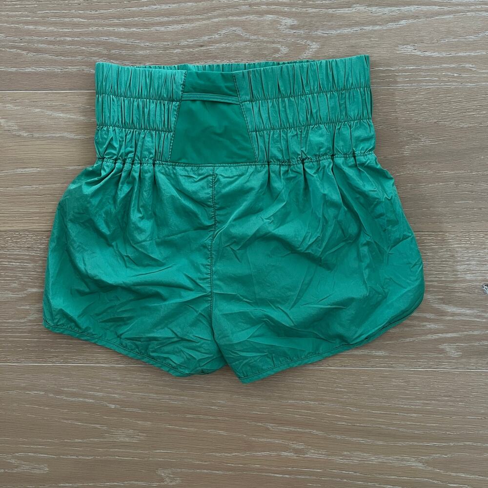 Free People Movement The Way Home Shorts Kelly Green High Rise Lined 2” Medium - Picture 2 of 4